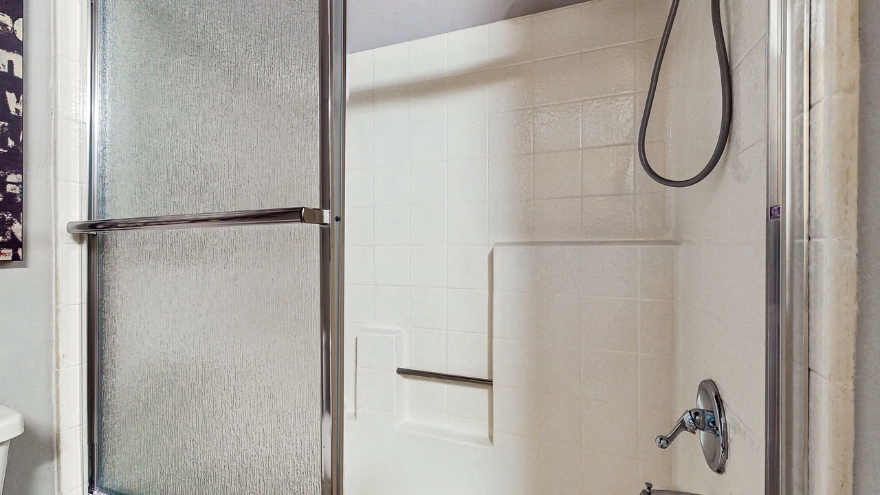 Photo of Bathroom in Arrowhead Villas