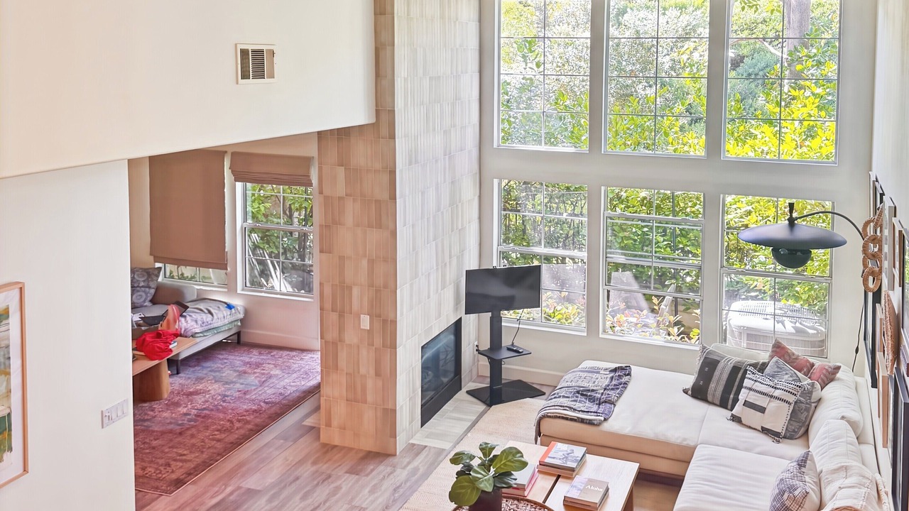 Photo of Livingroom in Newport Coast