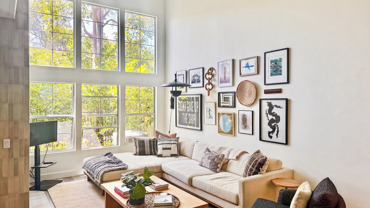 Photo of Livingroom in Newport Coast