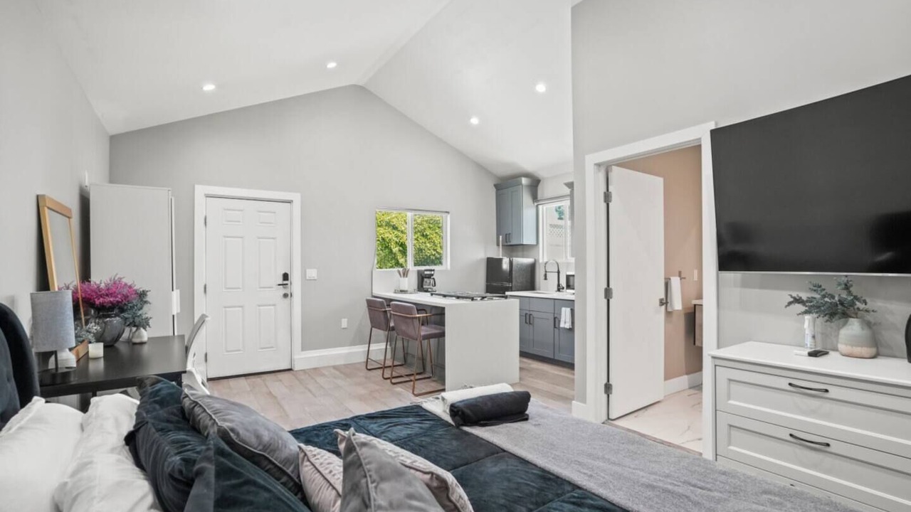 Photo of Bedroom in McLaughlin
