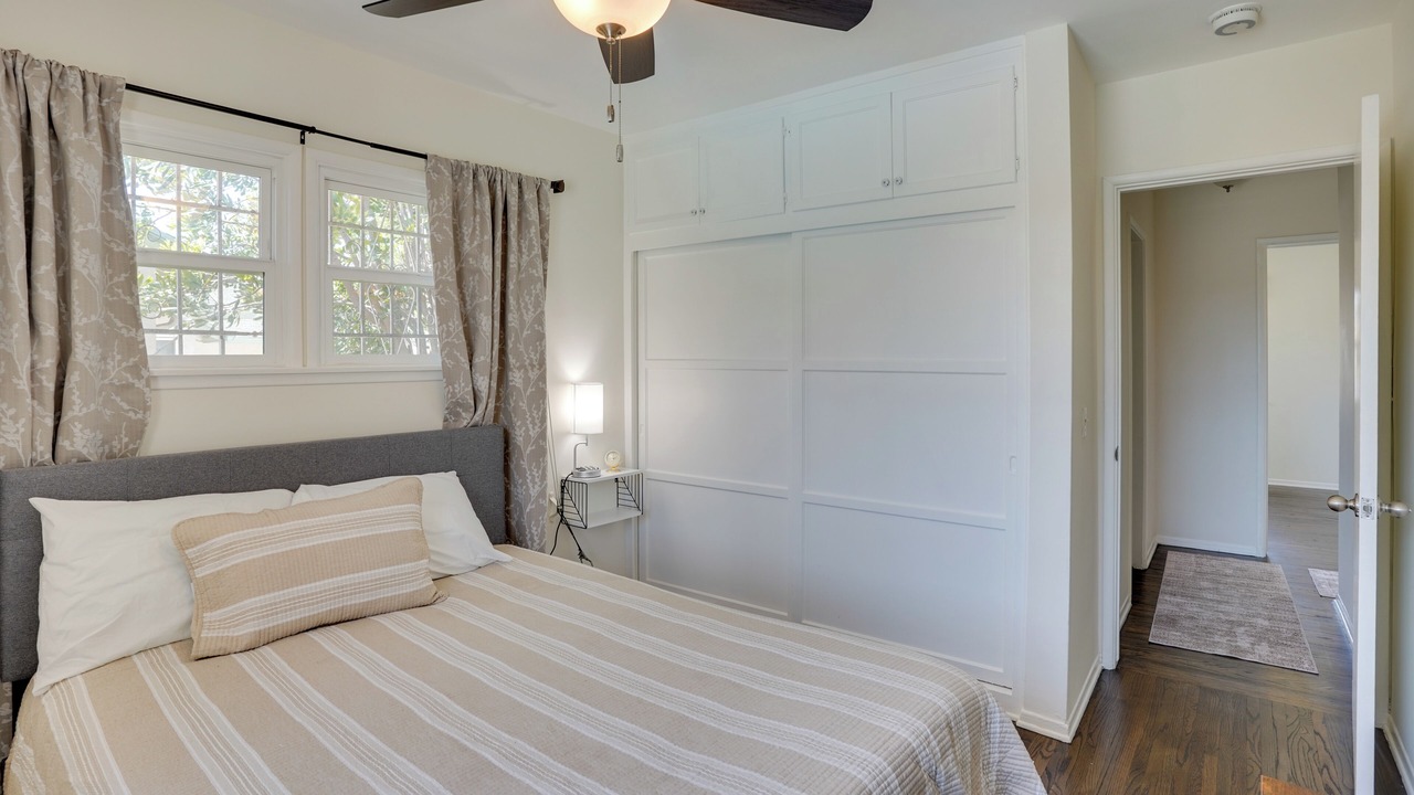 Photo of Bedroom in Inglewood