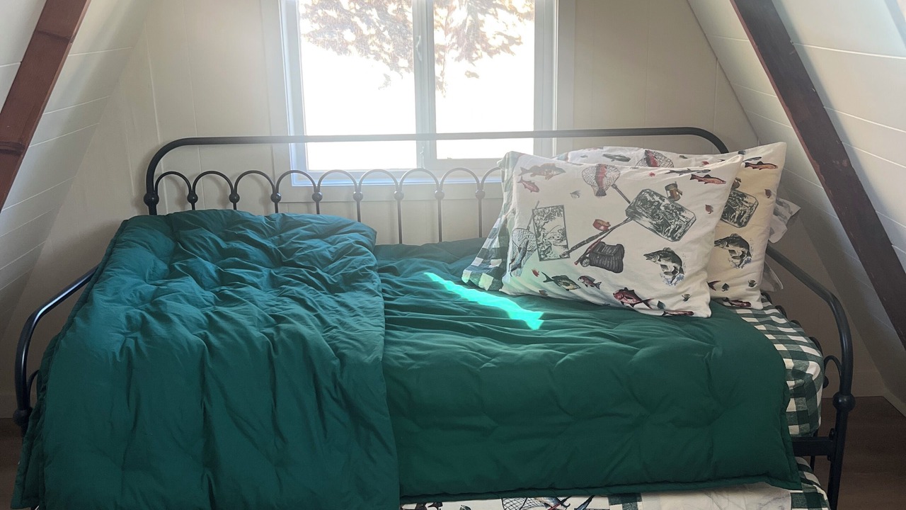 Photo of Bedroom in Frazier Park