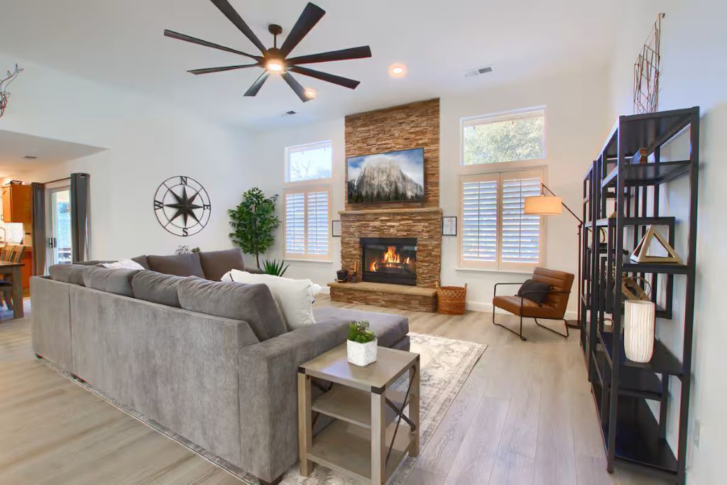 Photo of Livingroom in Mariposa