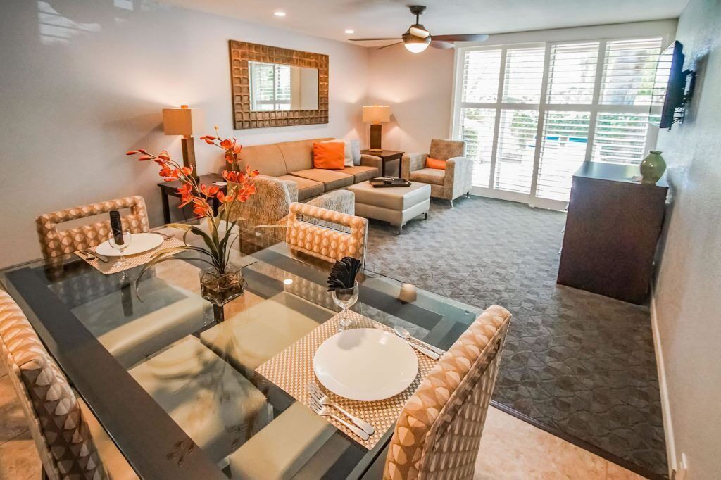 Photo of Livingroom in Historic Tennis Club