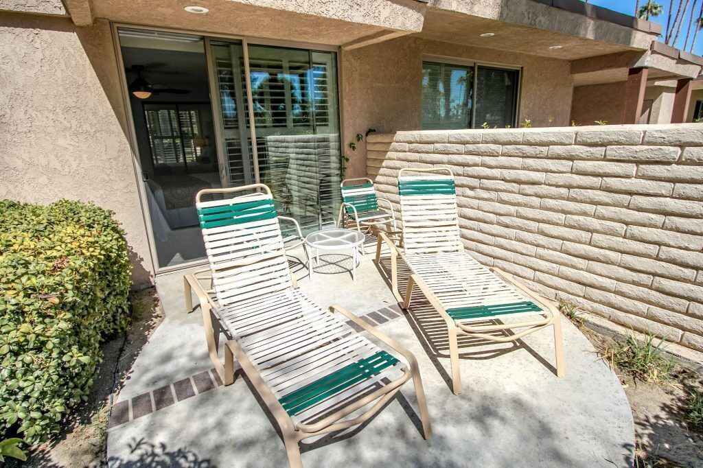 Photo of Patio Balcony in Historic Tennis Club