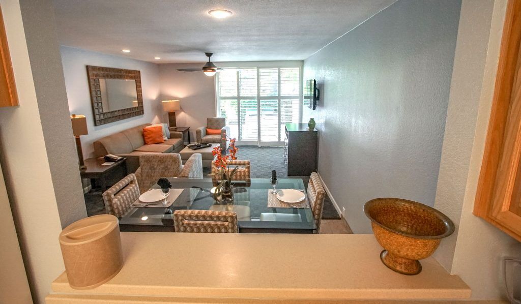 Photo of Livingroom in Historic Tennis Club