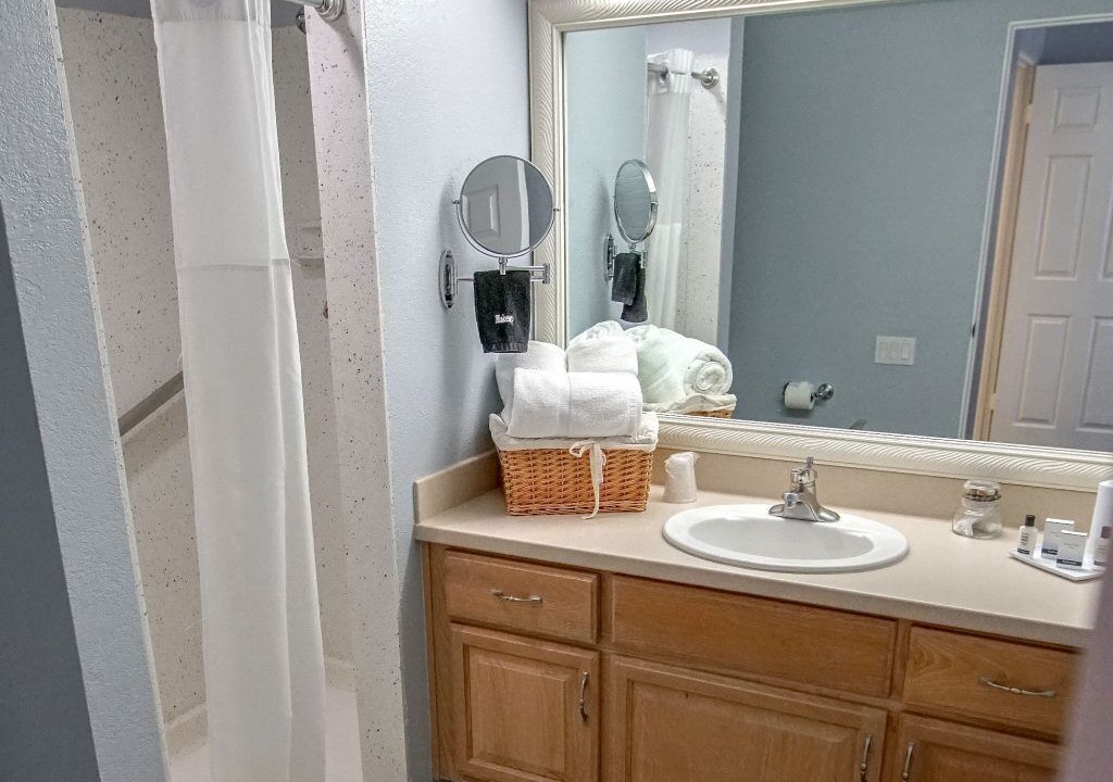 Photo of Bathroom in Historic Tennis Club