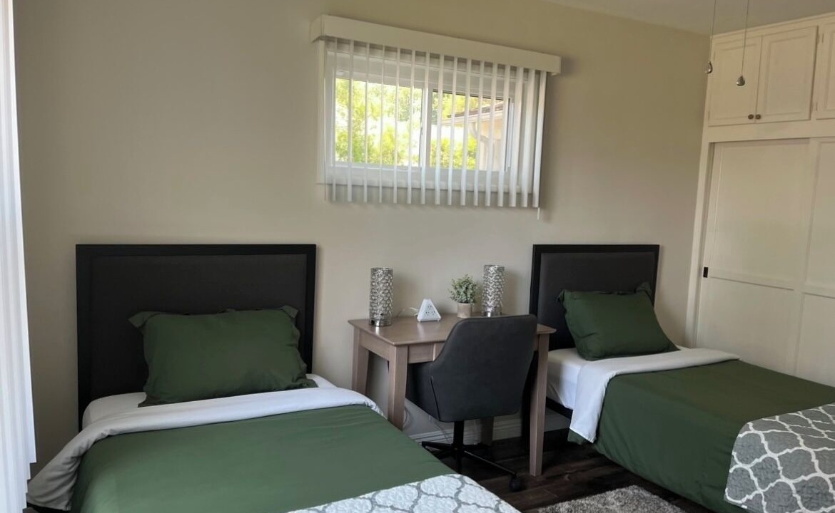 Photo of Bedroom in Northridge