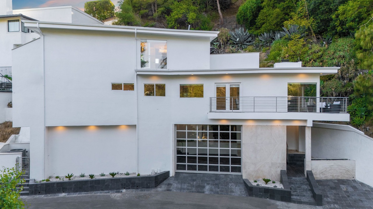 Photo of Others in Hollywoodland