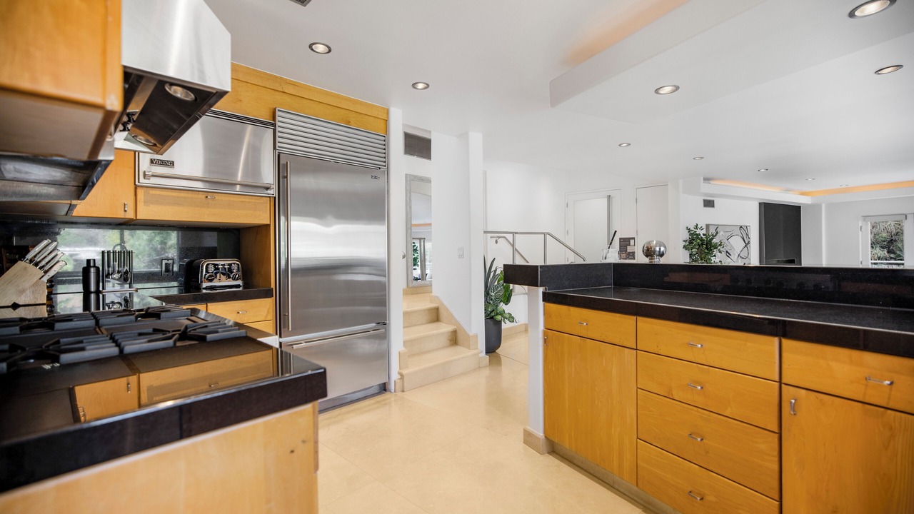 Photo of Kitchen in Hollywoodland