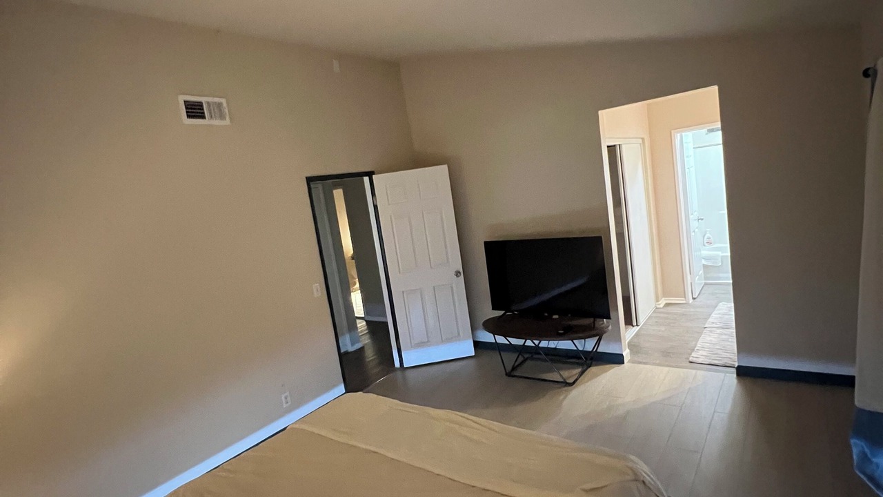 Photo of Bedroom in Palmdale