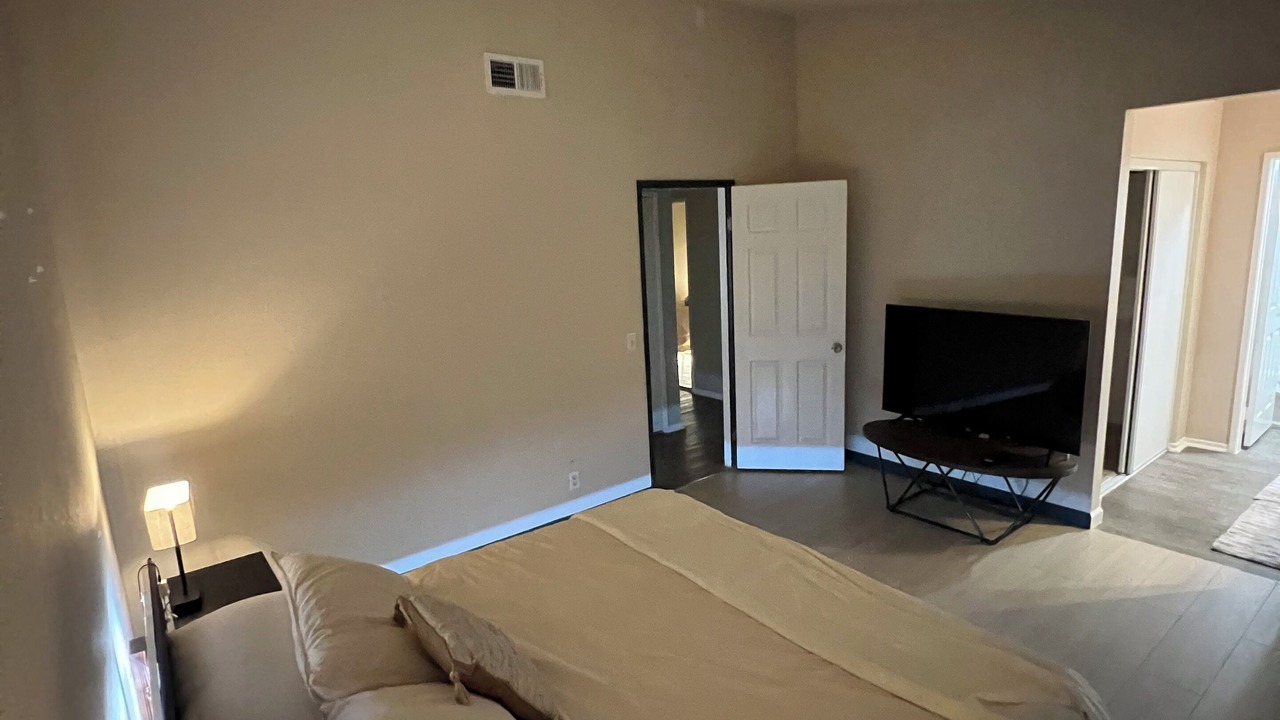 Photo of Bedroom in Palmdale