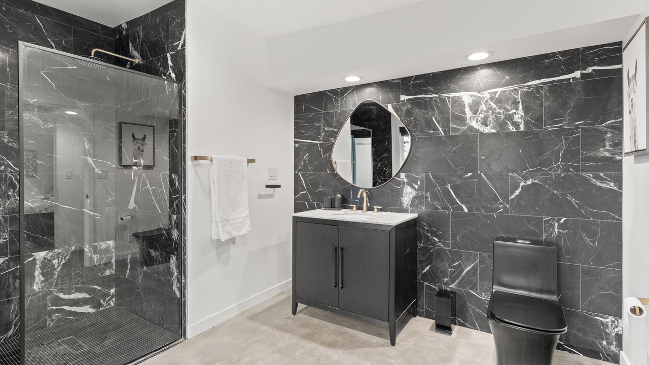 Photo of Bathroom in Northridge