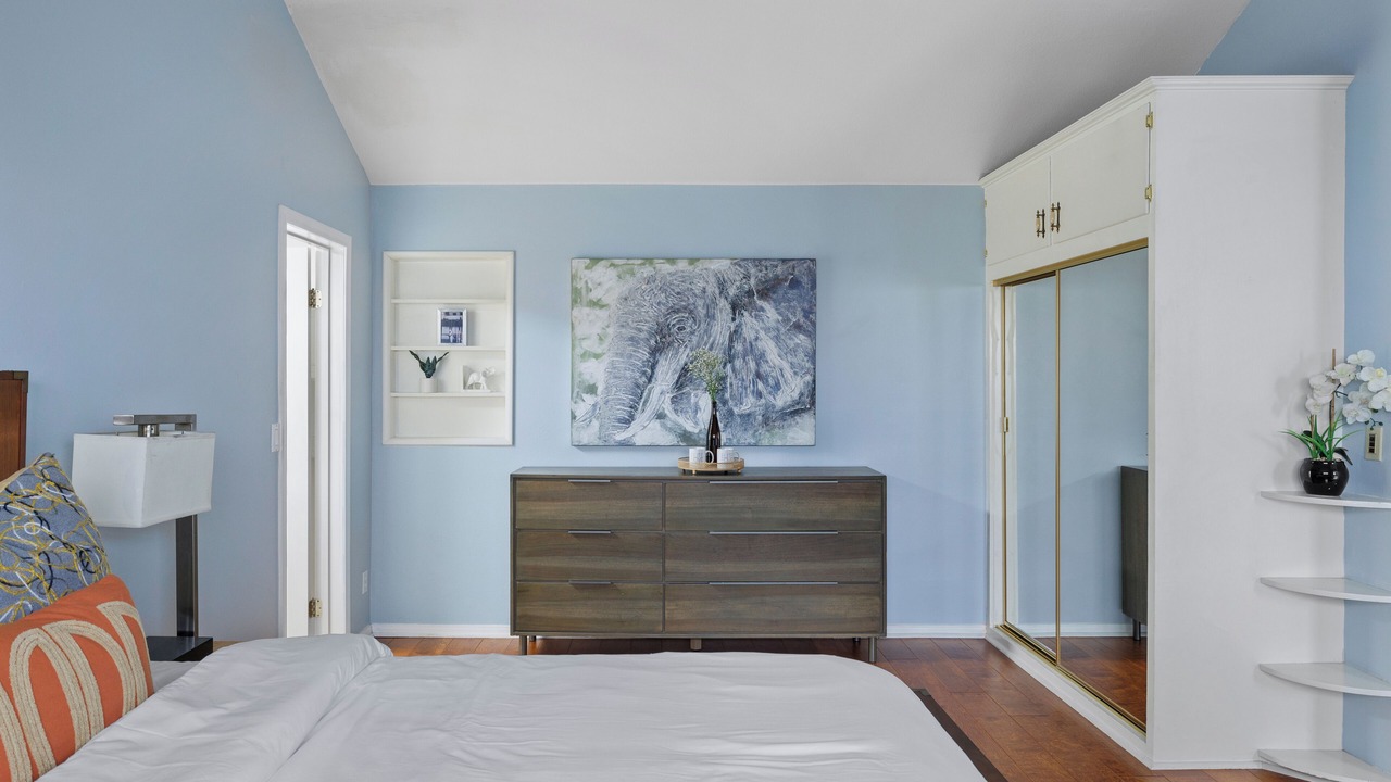 Photo of Bedroom in Sunland-Tujunga