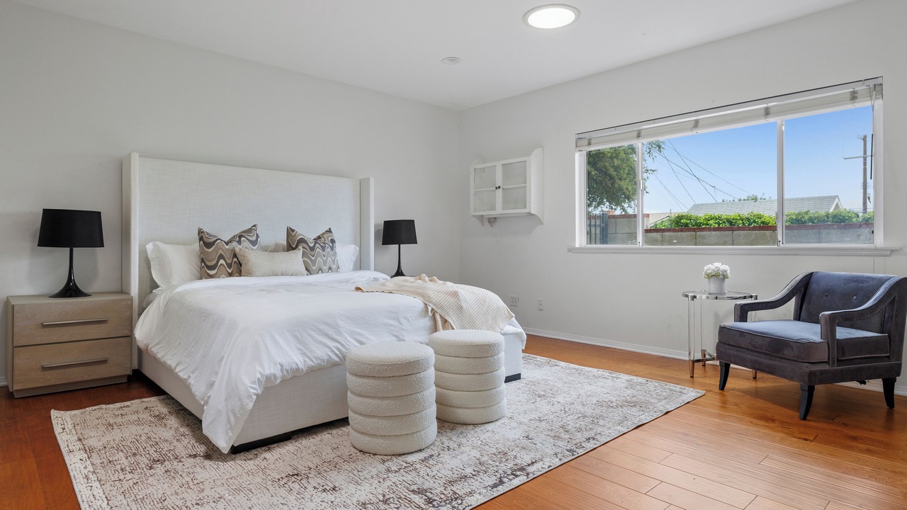 Photo of Bedroom in Sunland-Tujunga