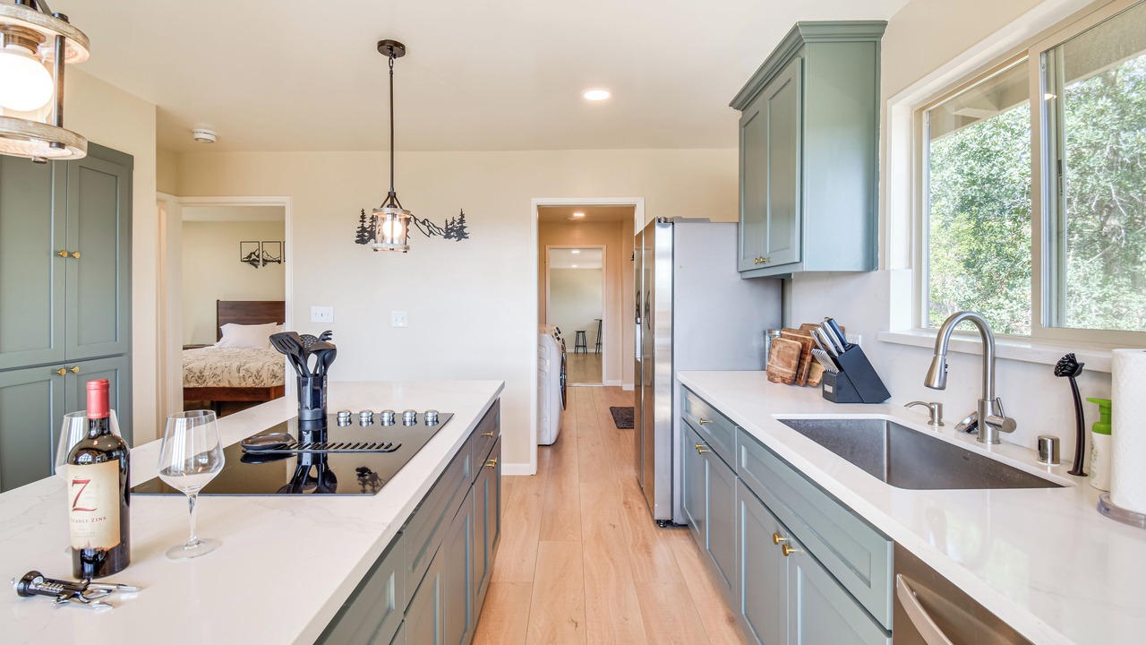 Photo of Kitchen in Yosemite Lakes