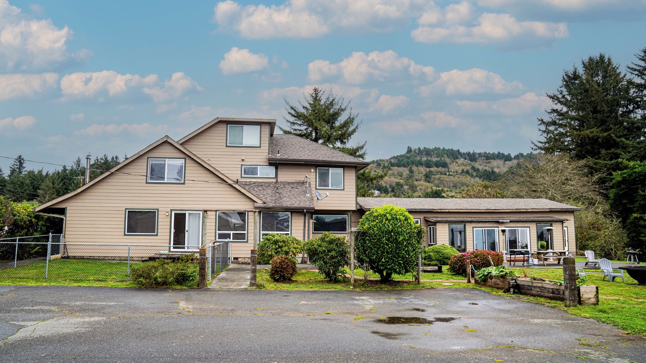Photo of Outdoor in Smith River