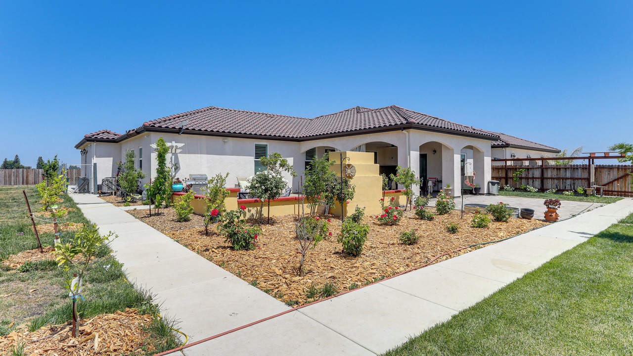 Photo of Outdoor in Acampo