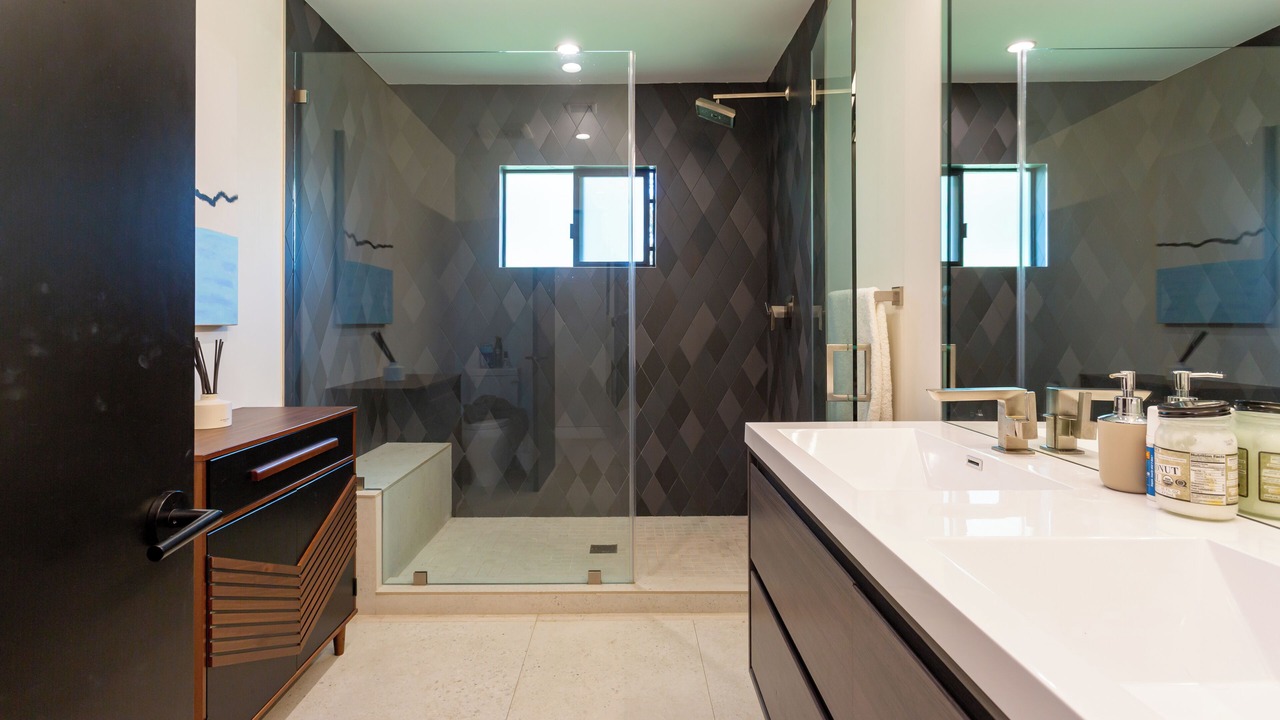Photo of Bathroom in Studio City