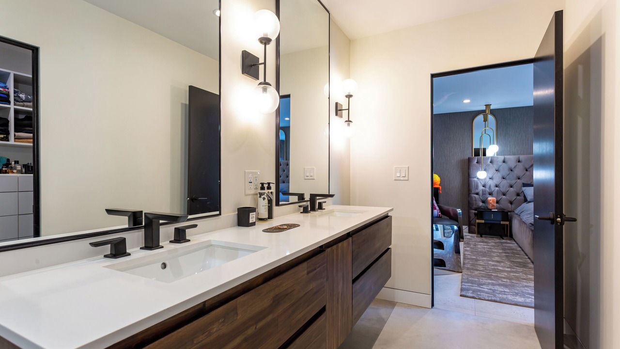 Photo of Bathroom in Studio City