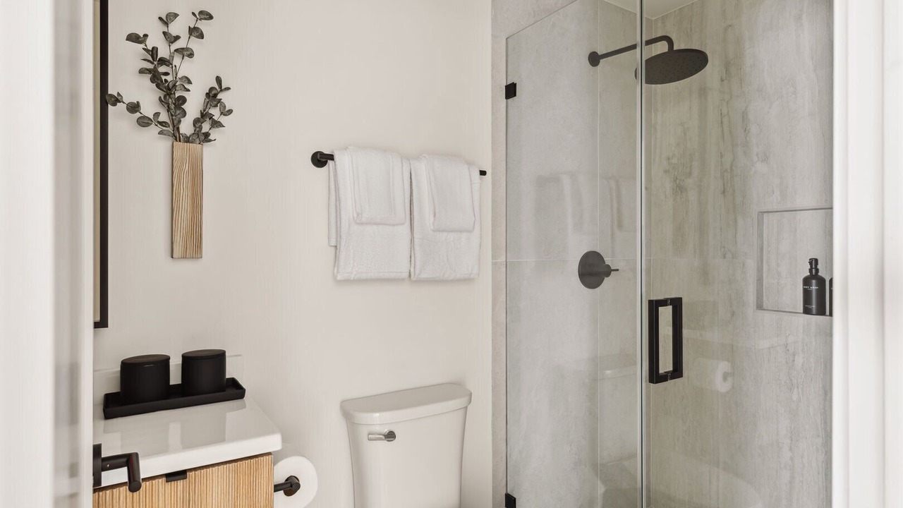 Photo of Bathroom in Manhattan Beach
