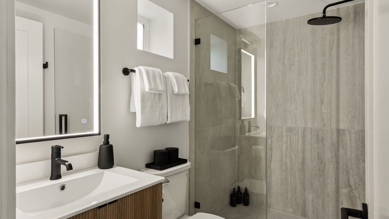 Photo of Bathroom in El Segundo