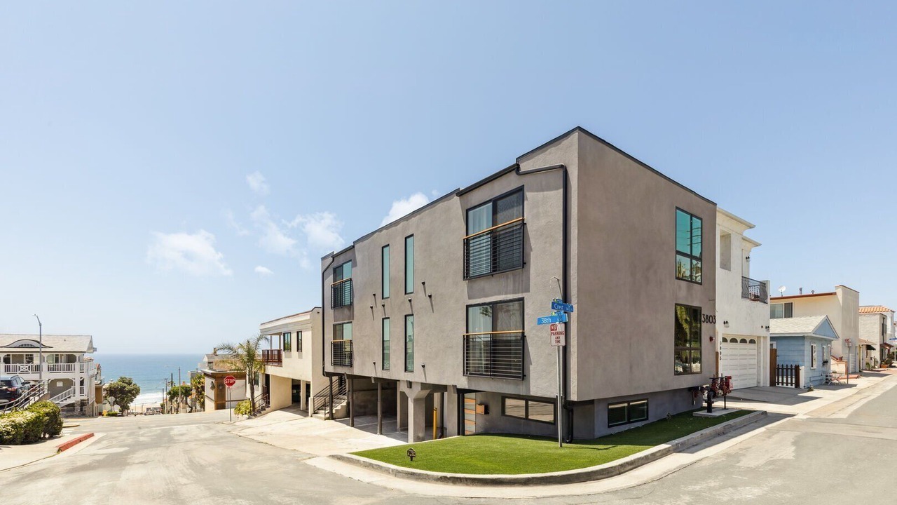 Photo of Others in El Segundo