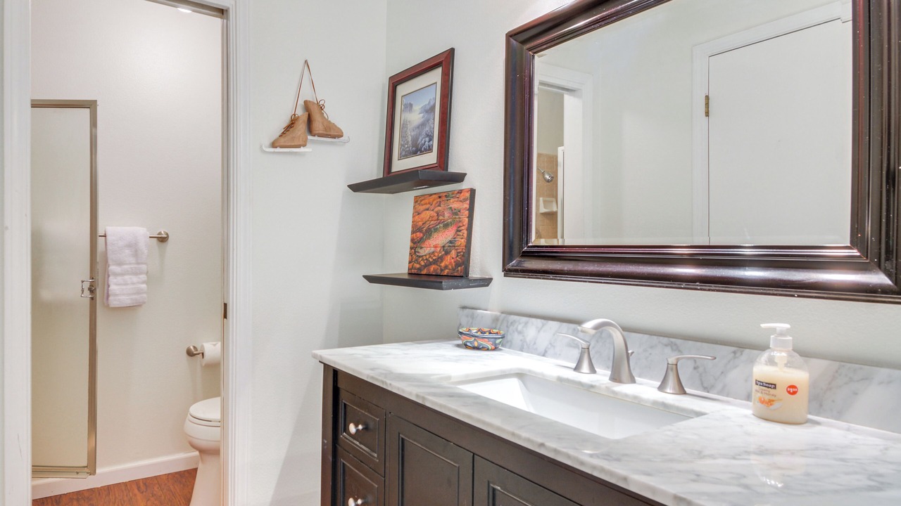 Photo of Bathroom in Ahwahnee