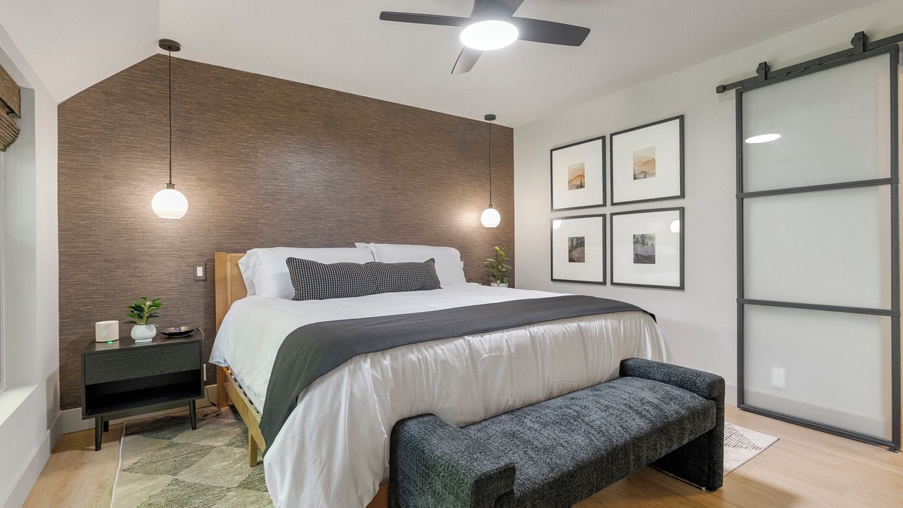 Photo of Bedroom in Crescent City