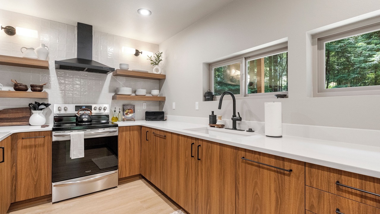 Photo of Kitchen in Crescent City
