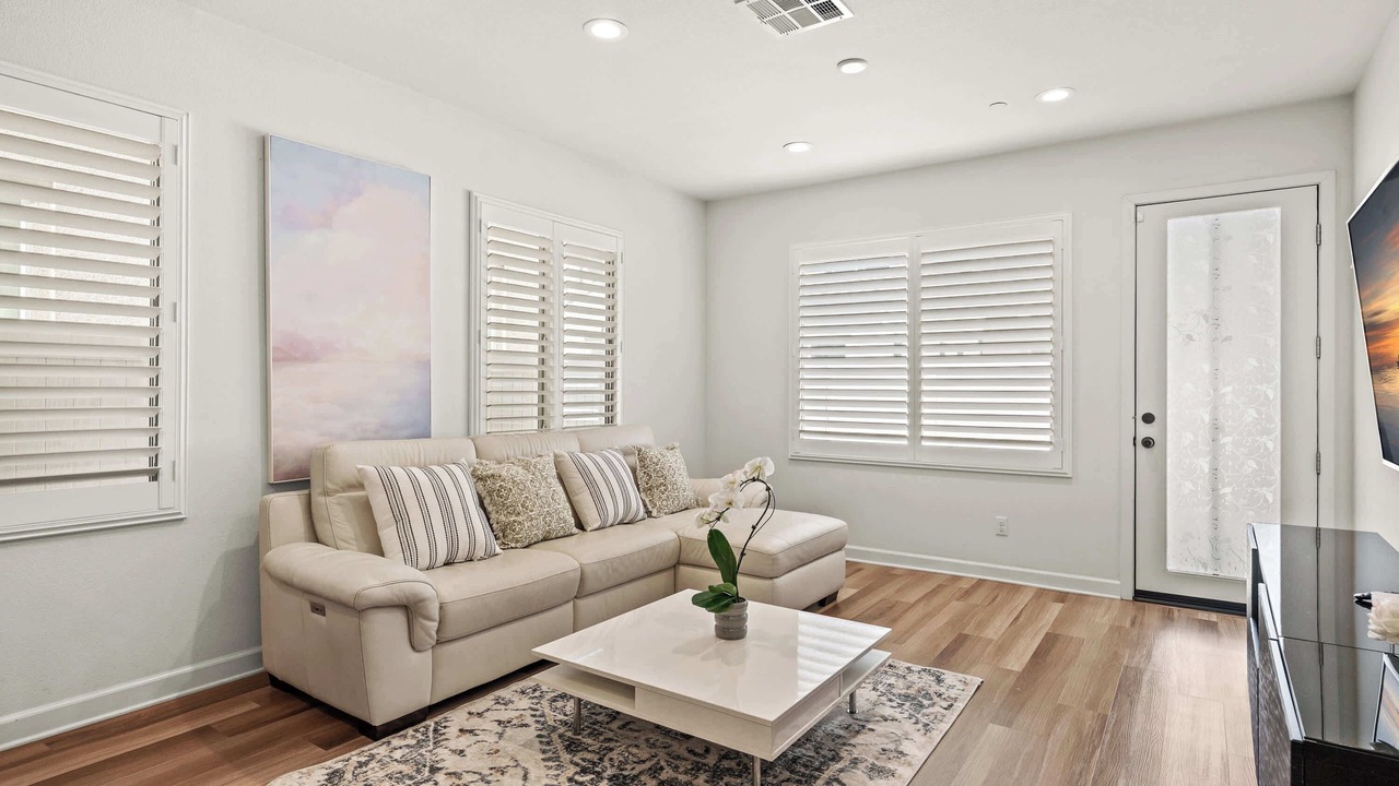 Photo of Livingroom in Chino
