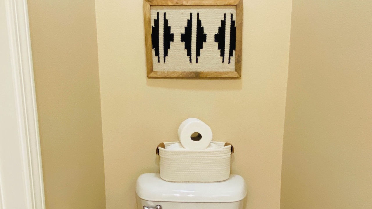 Photo of Bathroom in Lamanda Park