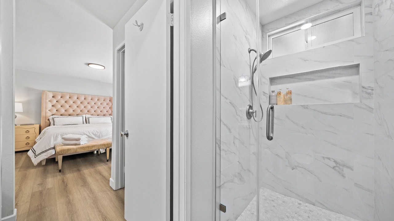 Photo of Bathroom in Walnut