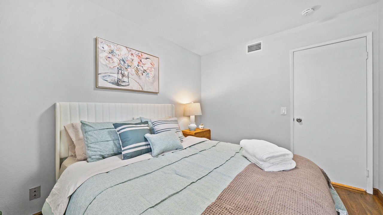 Photo of Bedroom in Walnut
