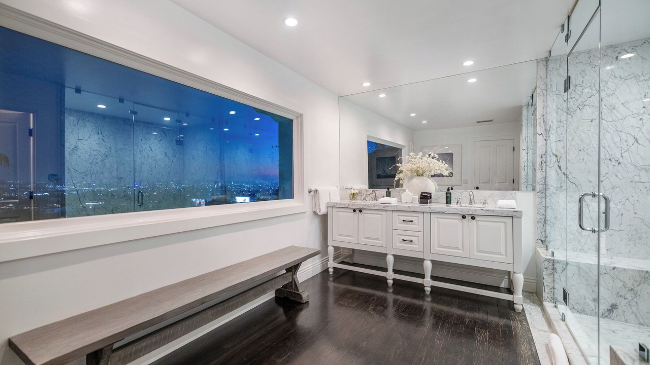 Photo of Bathroom in Hollywood Hills West