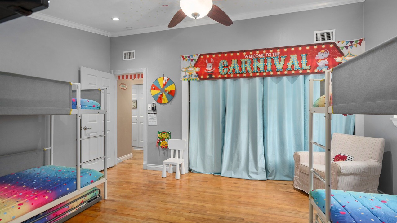 Photo of Bedroom in Anaheim Resort