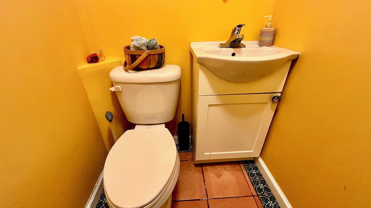 Photo of Bathroom in Circle Area