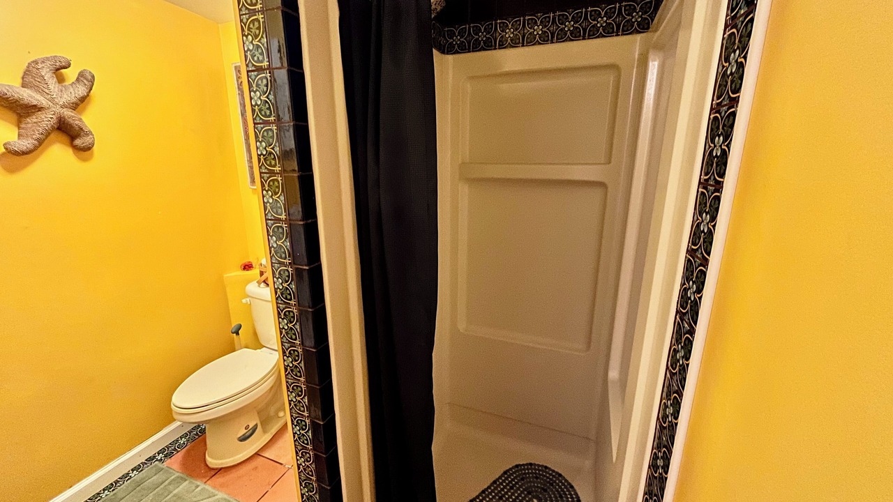 Photo of Bathroom in Circle Area