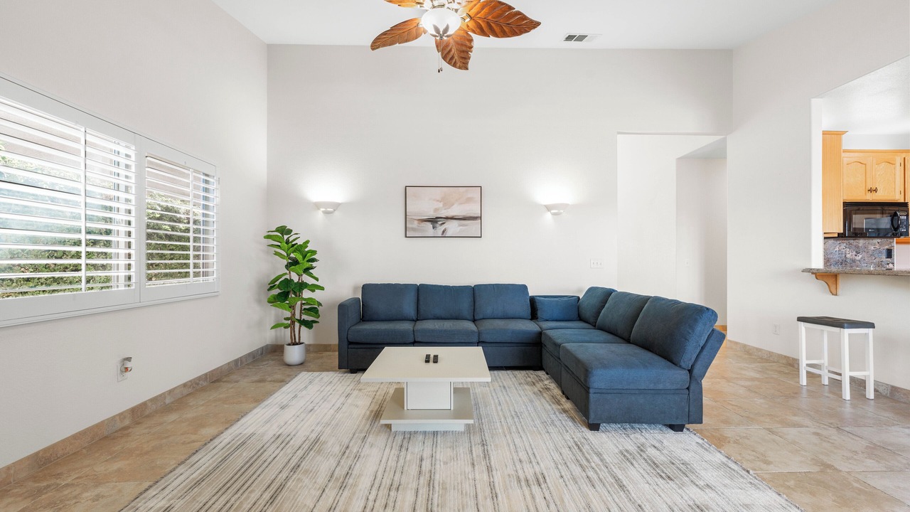 Photo of Livingroom in Palmdale