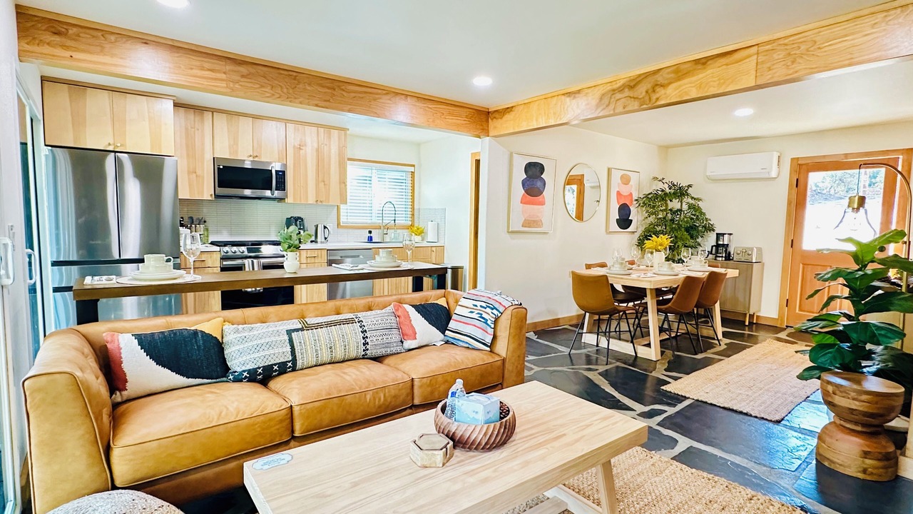 Photo of Livingroom in Oakhurst