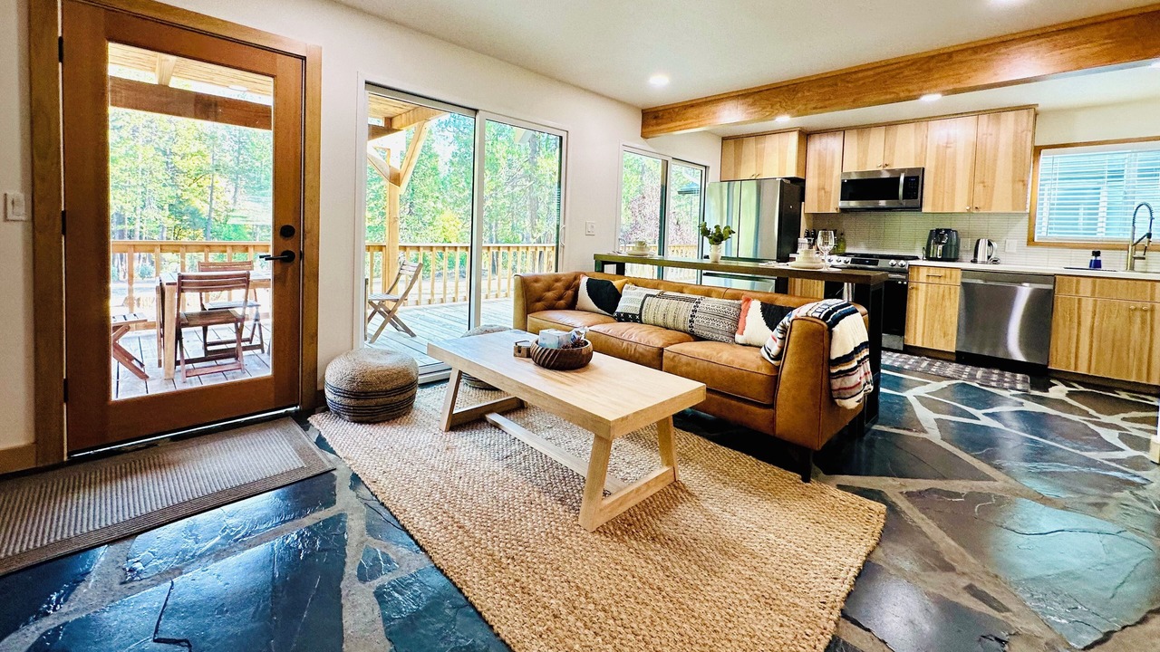 Photo of Livingroom in Oakhurst