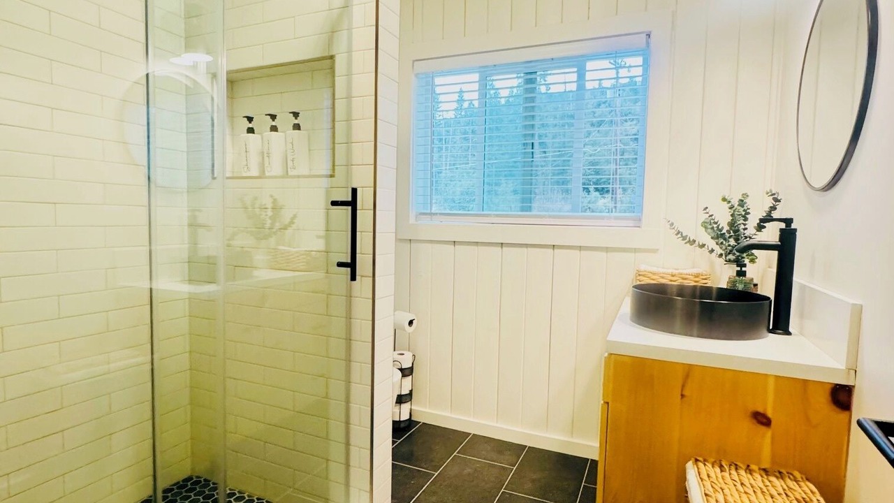 Photo of Bathroom in Oakhurst