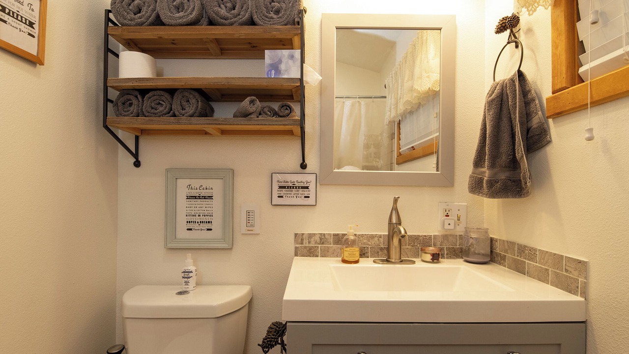 Photo of Bathroom in Wrightwood