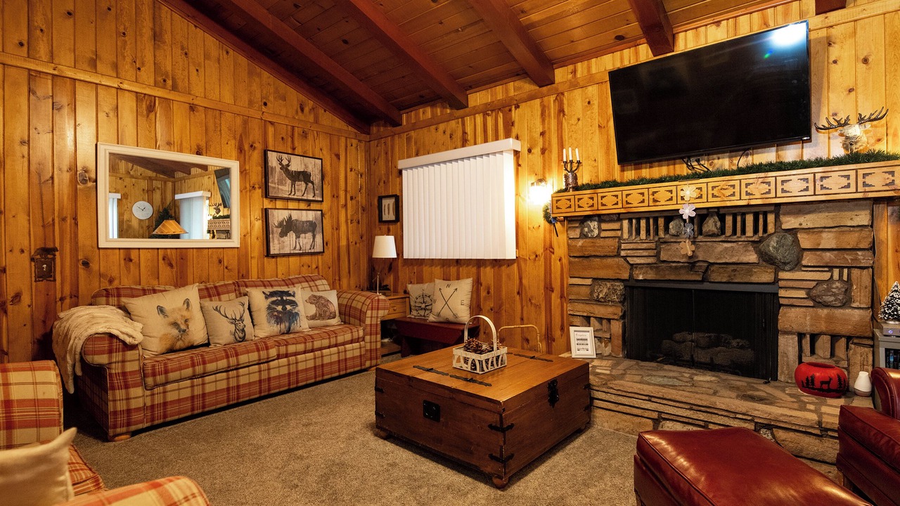Photo of Livingroom in Wrightwood