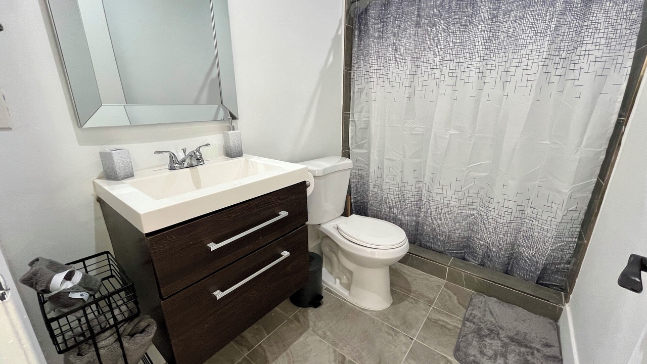 Photo of Bathroom in Reseda