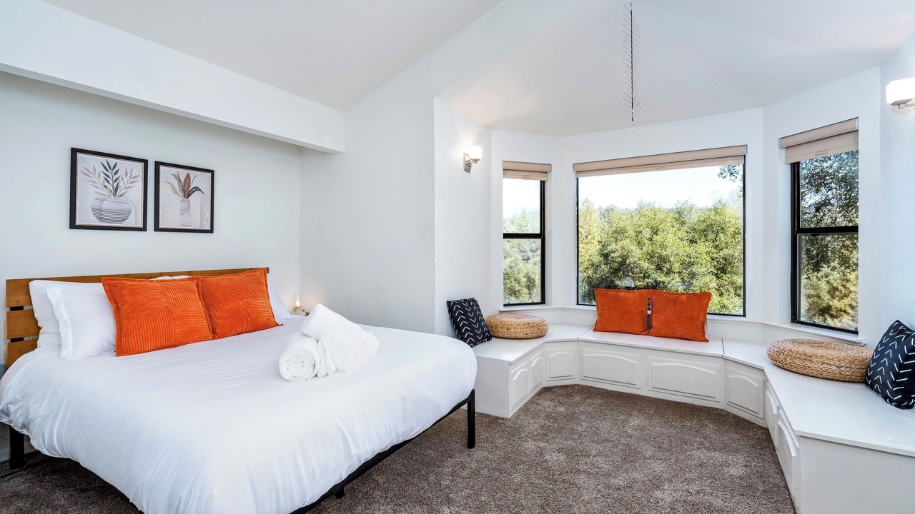 Photo of Bedroom in Oakhurst