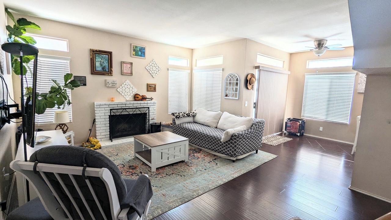 Photo of Livingroom in Riverside