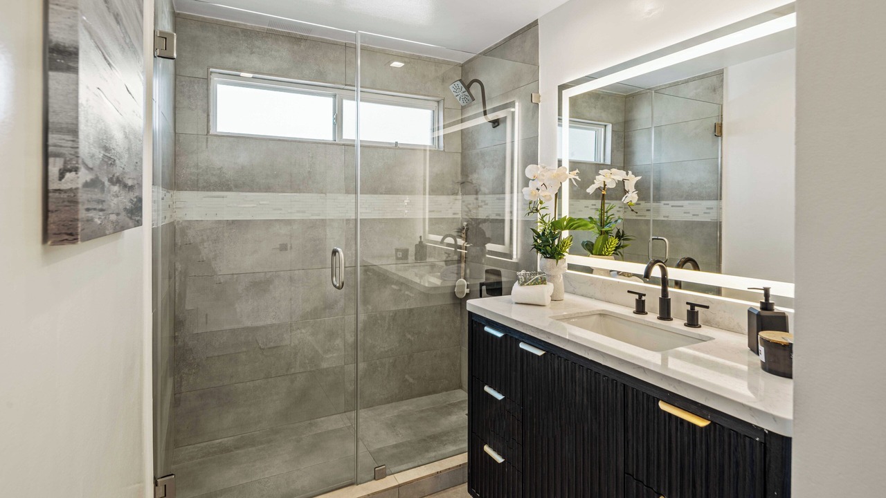 Photo of Bathroom in Reseda