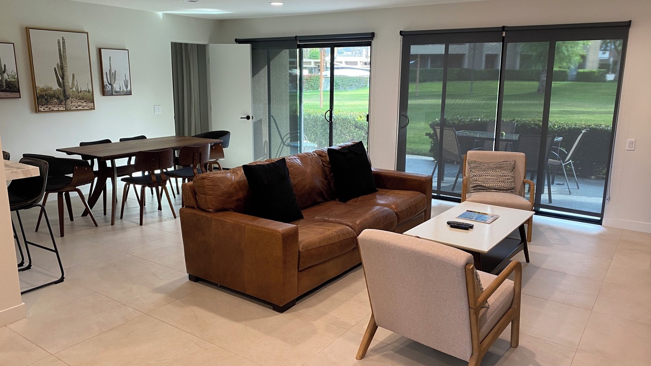 Photo of Livingroom in Palm Desert