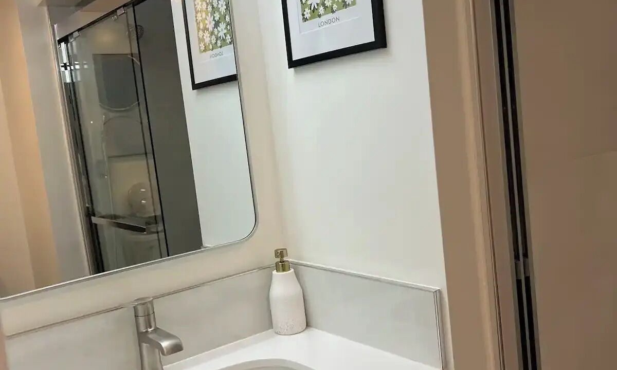Photo of Bathroom in Sunset District
